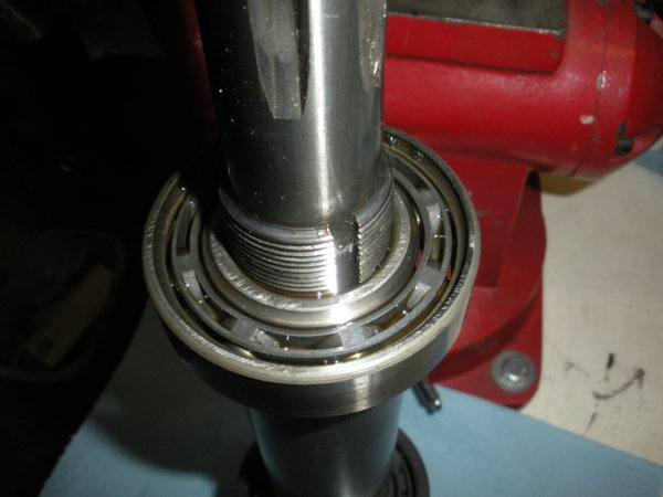 Another view of the spindle keyway that lock washer seats into.