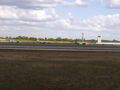 Plane on runway 002.JPG
