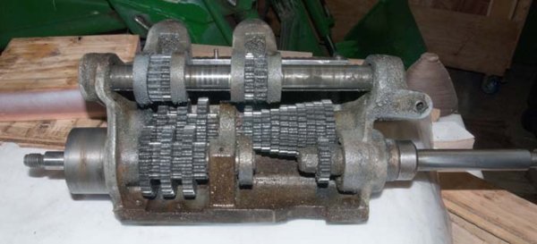 Southbend_Heavy_10_gearbox_before_cleaning_2915.jpg