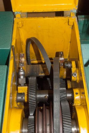 Grizzly_motor_pulley_removed_3578.jpg
