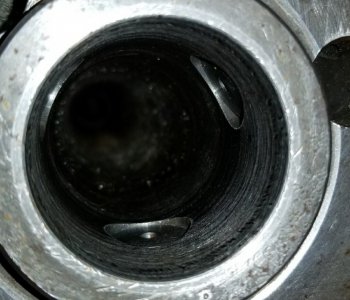Spindle bore close up (Large).jpg