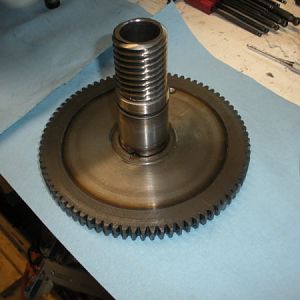 Over shot of the splined gear hub with the bull gear pressed into place.